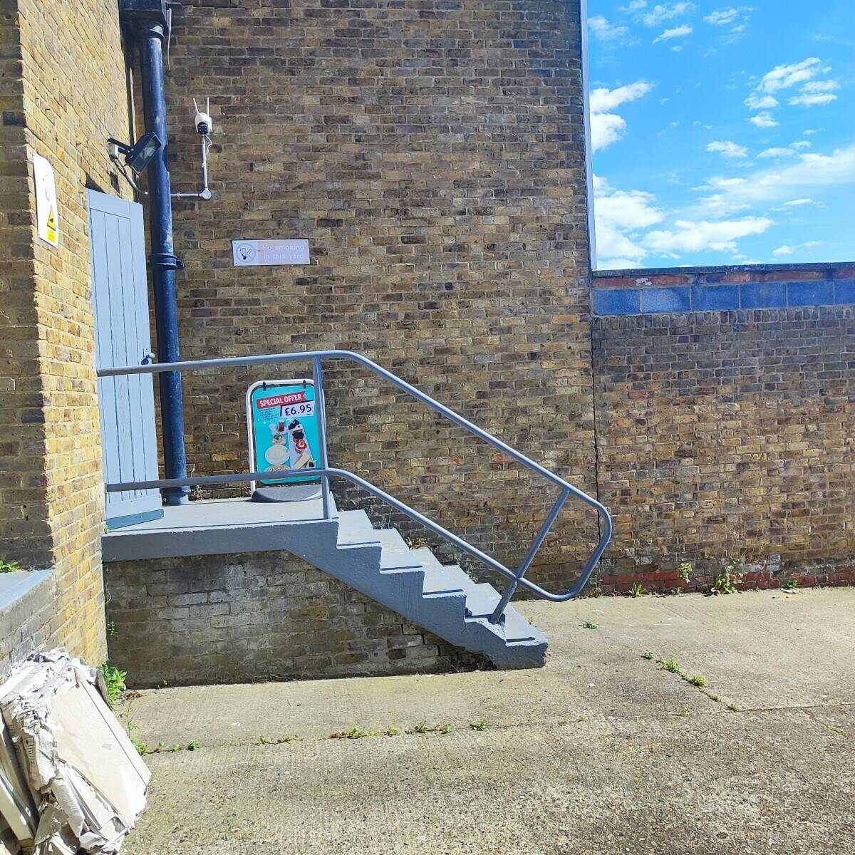 Cold Storage Warehouse for Sale in Harlow Ideal for Food and E-commerce Businesses Photo 4