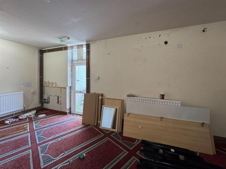 Ground floor retail unit with 508 sq ft of versatile space on busy Filton Avenue for rent Photo 5