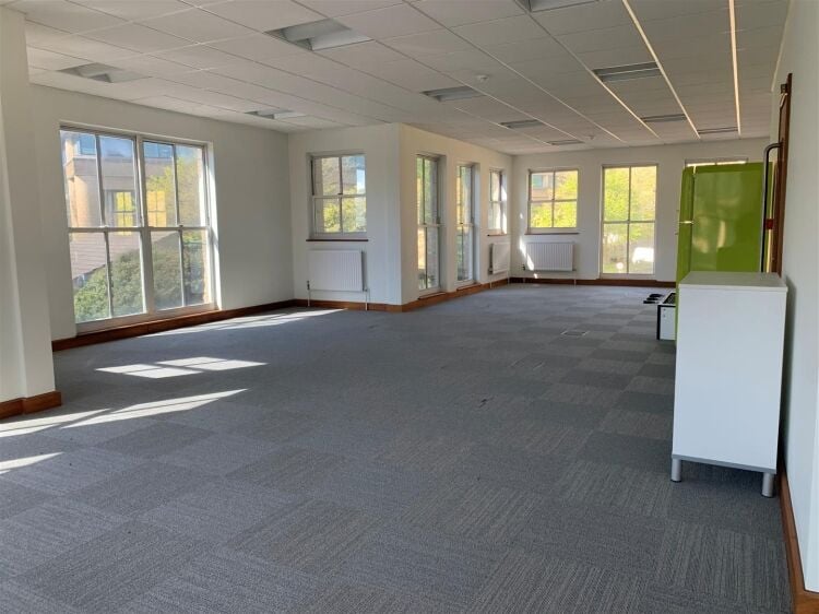 Impressive 5,975 sq ft office headquarters with 17 parking spaces in Almondsbury Business Park Photo 5