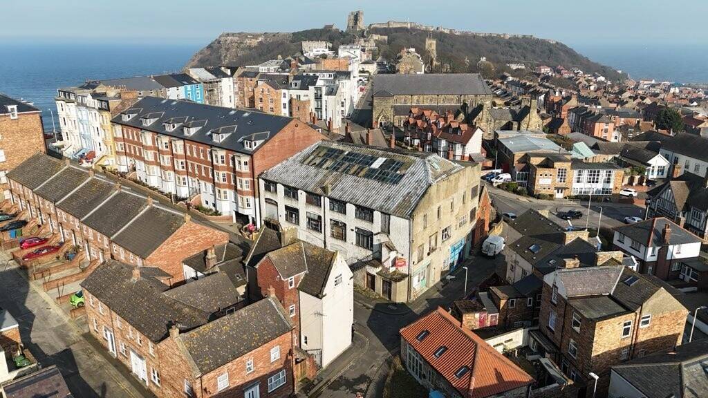 Freehold warehouse available in Scarborough North Yorkshire with 14,400 sq ft of space Photo 2