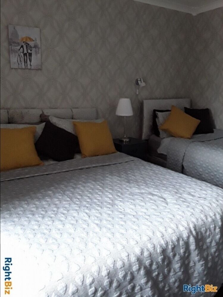 Prime Location 5-Bedroom Guesthouse for Sale in Gretna Green, Easy Access and Ample Parking Photo 4