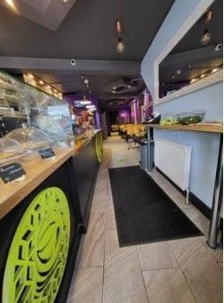 Cafe and restaurant business for sale in Leytonstone London with spacious seating and growth potenti Photo 5