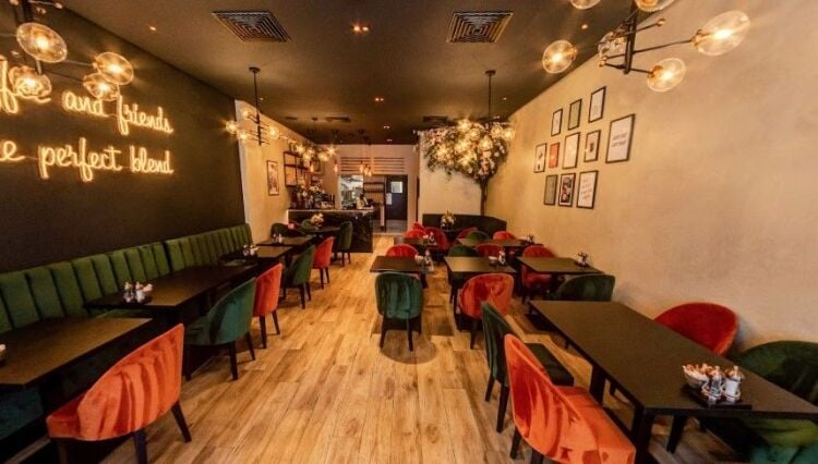 CAFE & BISTRO BUSINESS FOR SALE IN NORTH LONDON WITH CS0686 Photo 5
