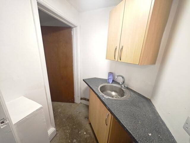 E-CLASS RETAIL SHOP TO LET approx. 279 SQ FT PRICE: £6,000 PER ANNUM TO LET – LEASEHOLD - IPSWICH Photo 5