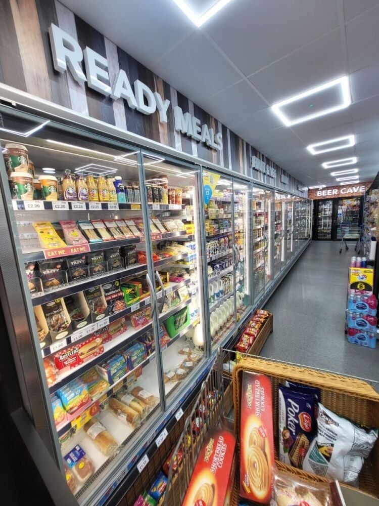 AWARD-WINNING, HIGH TURNOVER, LONG ESTABLISHED, FULLY REFURBISHED CONVENIENCE STORE WITH OFF-LICENCE FOR SALE SWINDON | REF: CS0749 Photo 5