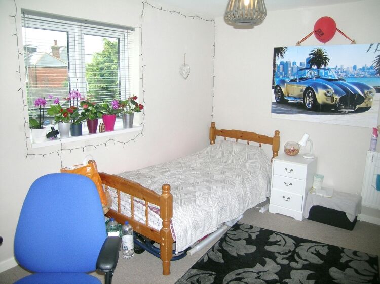 Well Located HMO Property in Bournemouth Dorset with Flexible Accommodation and Easy Access Photo 5