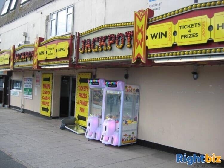 Prime Freehold Investment Property in Central Newquay with Commercial and Residential Lets Photo 5