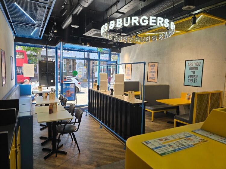 Fast Food Restaurant for Sale in Prime North London Location Photo 5