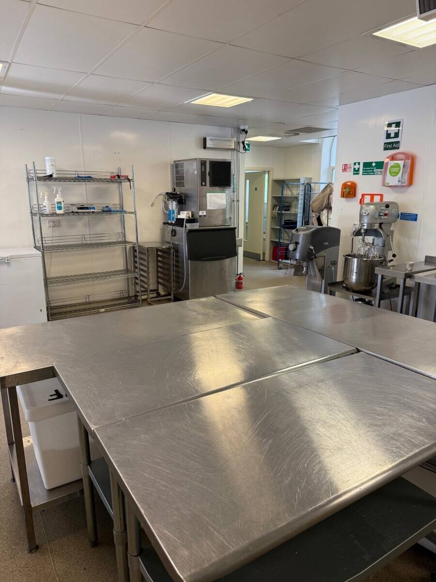 Catering Kitchen for Sale in City of Edinburgh with Flexible Access and Ample Parking Photo 5