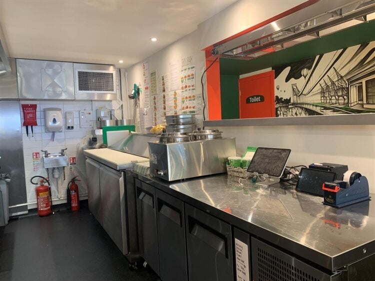Leasehold restaurant available on Whiteladies Road in Bristol Photo 5