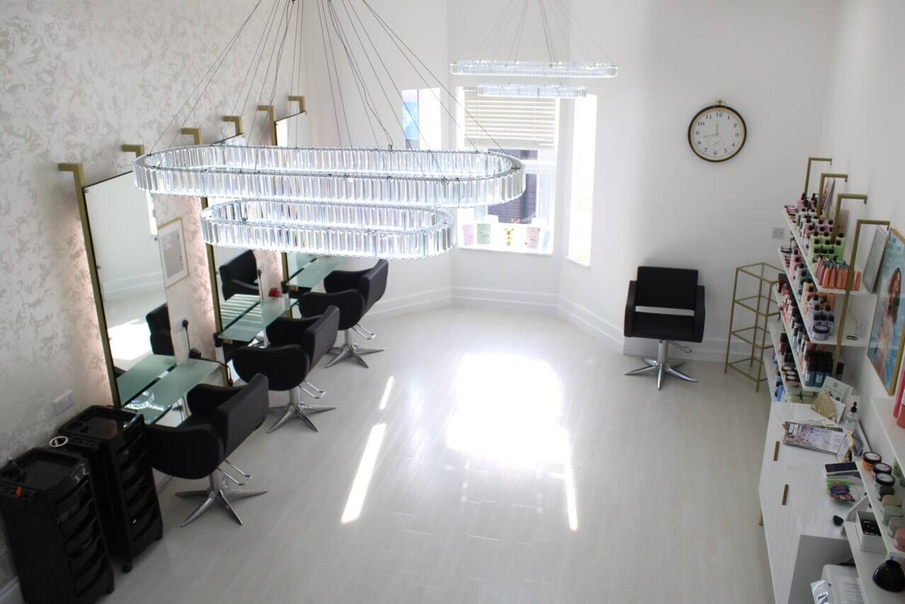 Luxury Hair and Beauty Salon Premises for Sale in Birkenhead Merseyside Photo 5