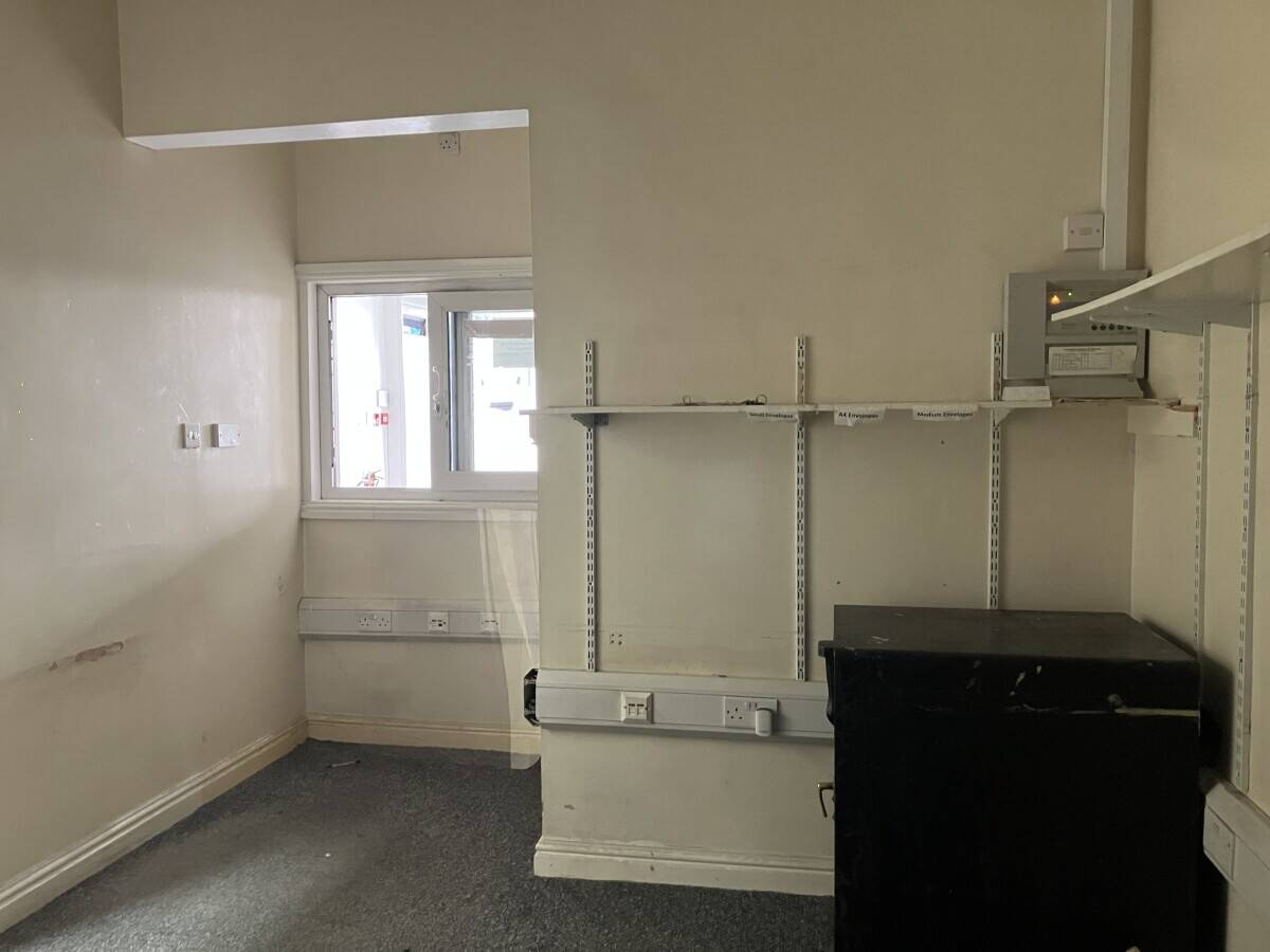Retail/Office Space Available on Busy Soho Road in Handsworth, Birmingham Photo 5