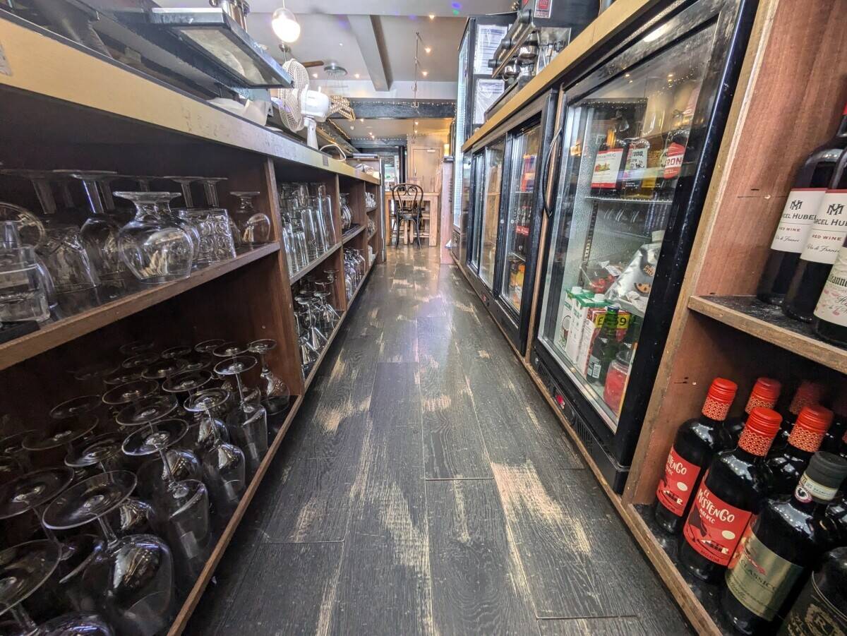 Two-storey restaurant for sale in prime location of Cardiff Town Photo 6
