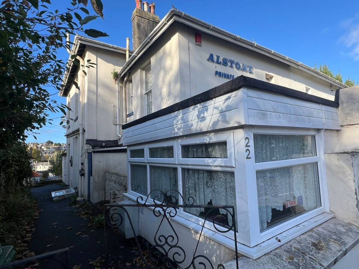 Semi-detached property with 6 en-suite bedrooms for sale in Torquay Devon Photo 5