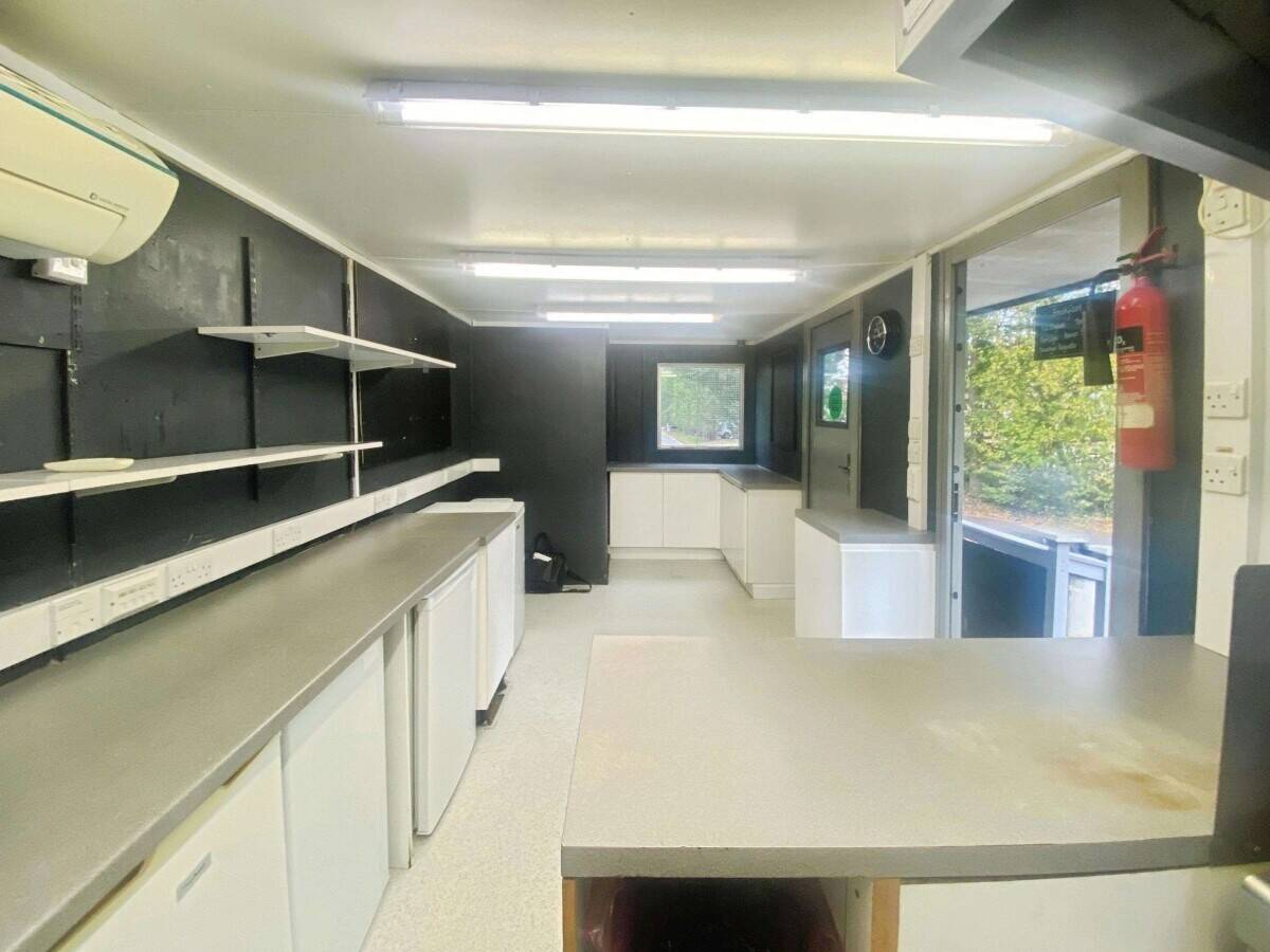 Vacant Sandwich Bar Takeaway for Sale in West Station Yard Maldon Essex Photo 5