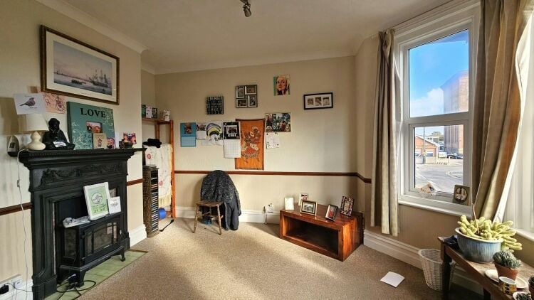 Letting investment property with flats and garages available in Bournemouth, Dorset Photo 5