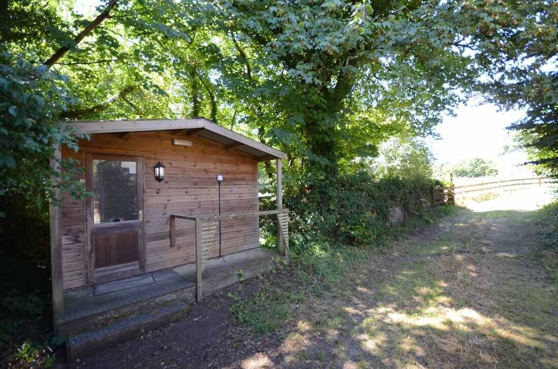 Smallholding with 8 Bedrooms and Development Potential in Tavistock Devon Photo 5