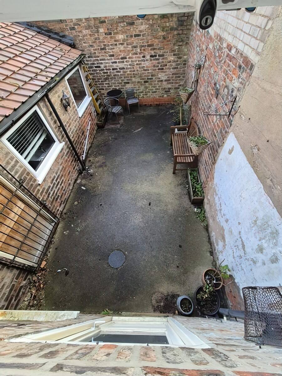 Mixed-use investment property for sale on Clarence Street, York, North Yorkshire Photo 5