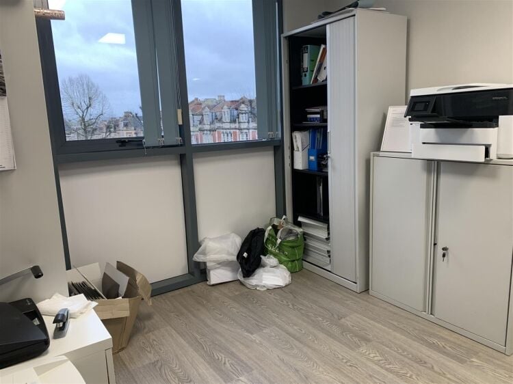 Top Floor Office Suite for Sale on Whiteladies Road in Bristol Photo 5