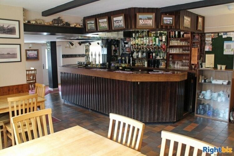 Charming Village Pub with Owner Accommodation in Oxfordshire/Buckinghamshire for Sale Photo 5