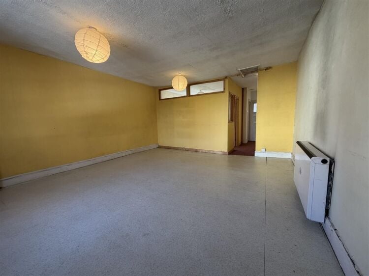 Retail unit for sale in Bristol, 1,405 sq ft across ground, first, and basement levels Photo 5