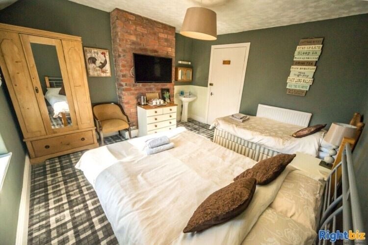 Victorian Guest House with 9 Bedrooms in Derbyshire's Peak District National Park for Sale Photo 5