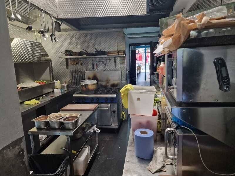 Restaurant for sale on Uxbridge Road in Shepherds Bush London with long-term lease available Photo 5