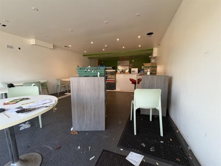Mid-terrace retail unit for sale in Southmead, Bristol with 1,203 sq ft of adaptable space Photo 5