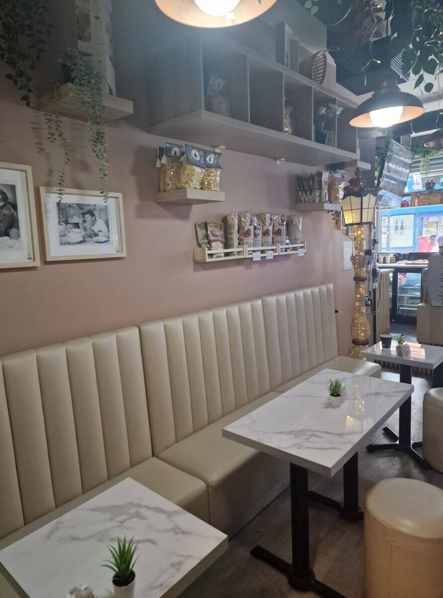 Café for Sale in Kilburn Area of City of London with Strong Footfall and Low Overheads Photo 5