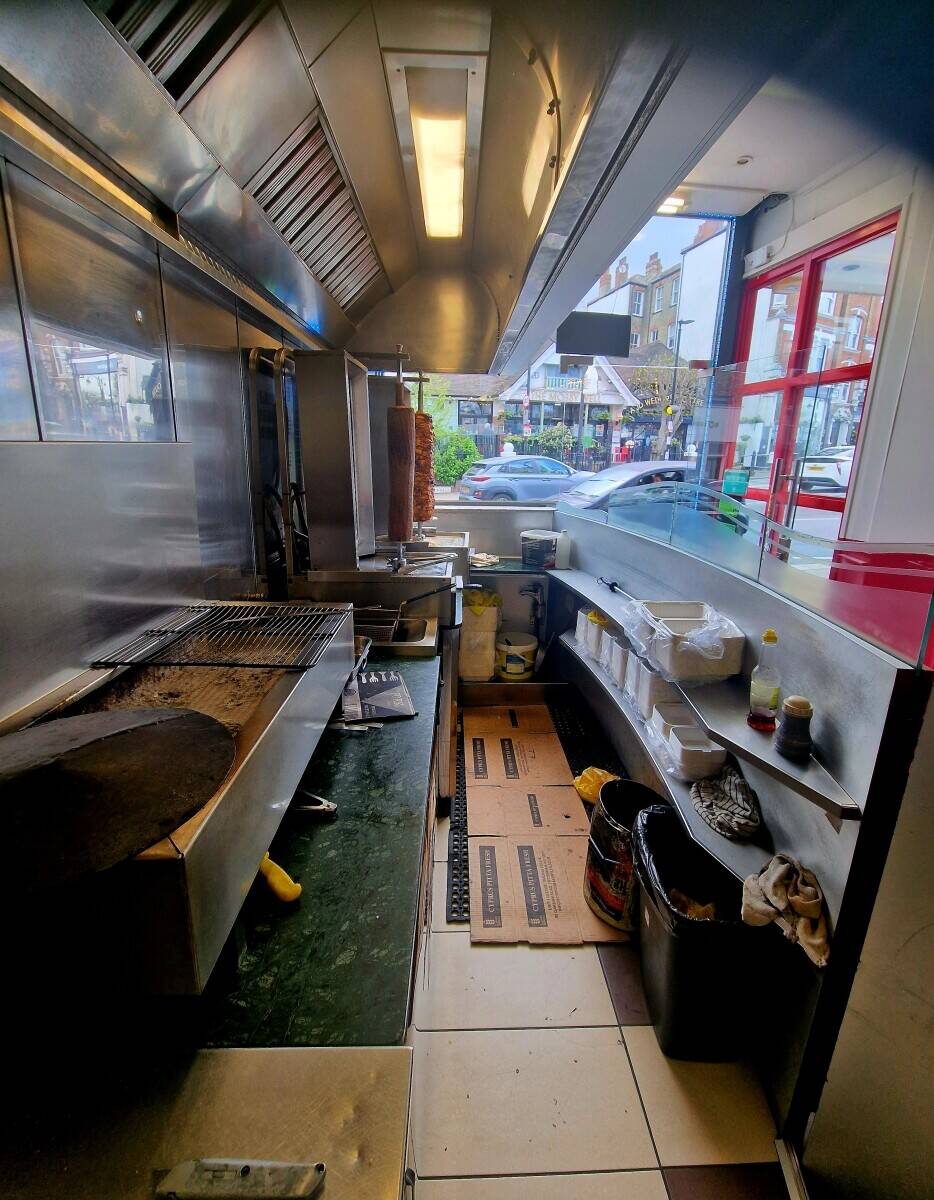 Takeaway for Sale in City of London with Late Licence and Low Rent Photo 6