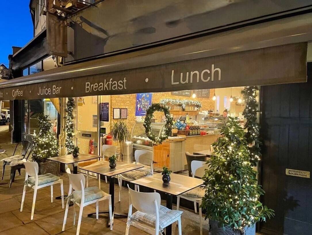 Freehold A3 Café and Coffee Shop Available in Wandsworth, London Photo 6