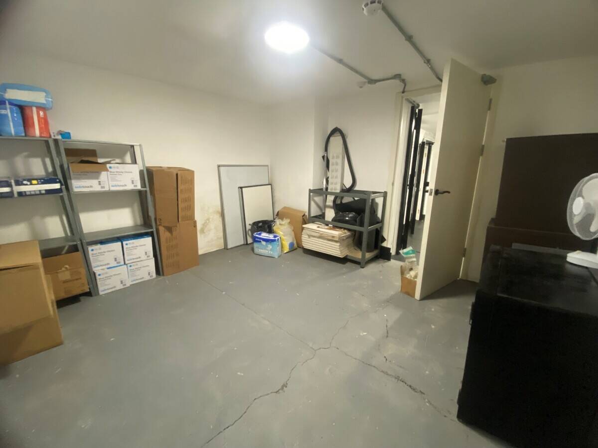 COMMERCIAL G/F & BASEMENT APPROX 1,426SQFT - LONDON ROAD, HADLEIGH - £24,000 PER ANNUM Photo 5