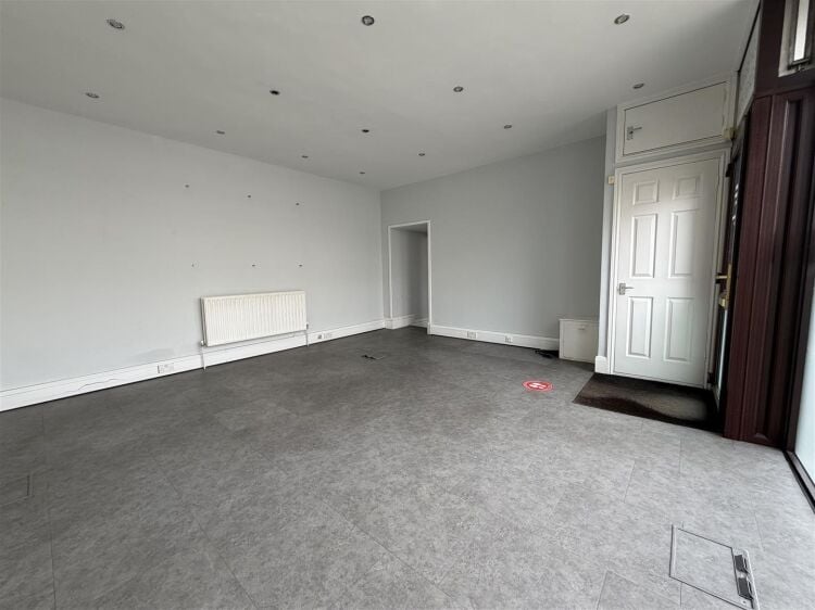 Triple Fronted Former Bank Premises for Sale in Redfield Bristol with 1,545 Sq Ft of Space Photo 5