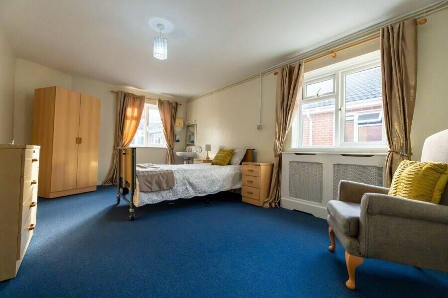 Renovated former care home in Westbury Wiltshire with 28 beds and three first-floor flats Photo 5