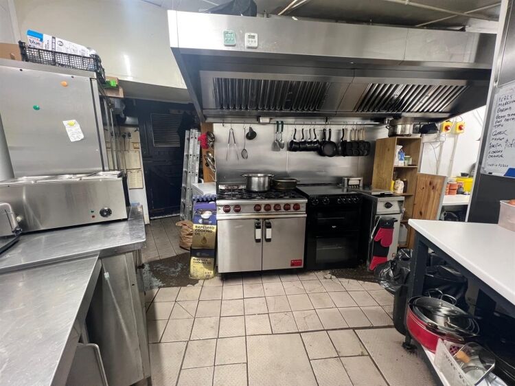 A fully fitted and licensed restaurant of approximately 900 ft², located on the high street in henleaze. the restaurant benefits from a fully equ Photo 5