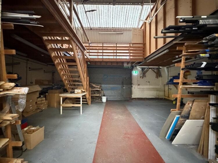 Double Fronted Industrial Unit for Sale in Bristol with Yard and Parking Facilities Photo 5
