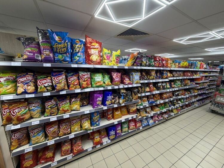 Refurbished Convenience Store for Sale in Poole, Dorset with 2500 sq.ft Retail Area Photo 5