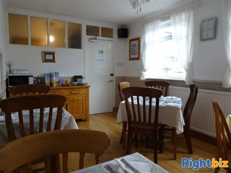 Exquisite 7-Bed Semi-Detached Coastal B&B in Ayrshire with High Occupancy Photo 5