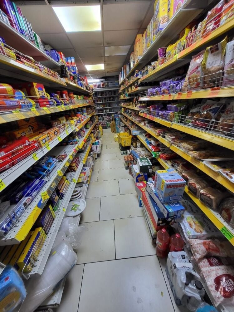 ALMOST RENT-FREE CONVENIENCE STORE WITH 6-BED MAISONETTE UPPERS IN CENTRAL WEST LONDON WITH REF CS0508 Photo 5
