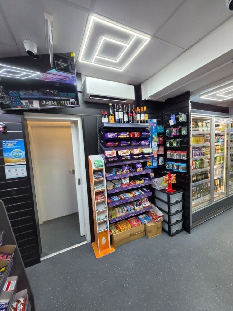 Convenience Store Off License Business for sale in North London Ref No 21318 Photo 5