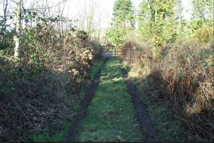 Prime Sea-View Freehold Development Site of 0.5 Acres For Sale in Bideford, Devon Photo 5