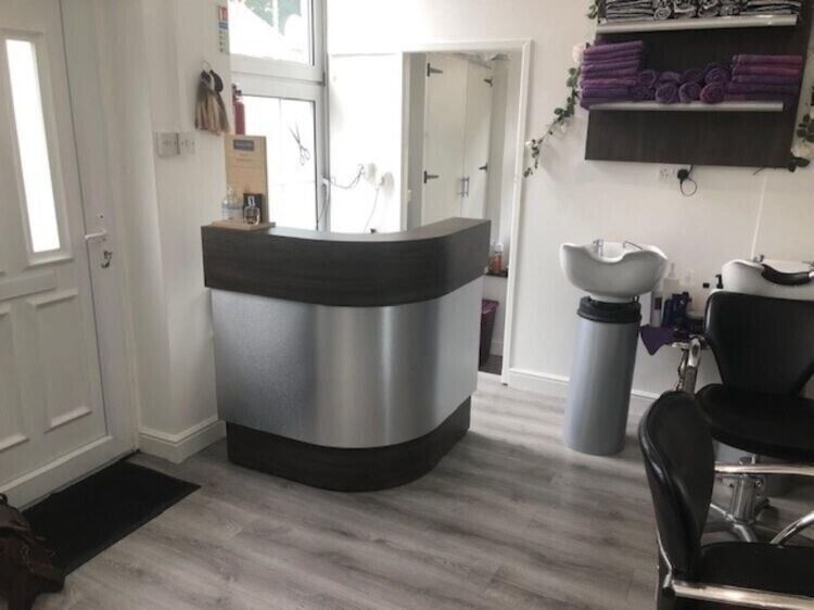 Prime Investment Opportunity: Freehold Hair Salon in St Cleer, Liskeard Photo 5