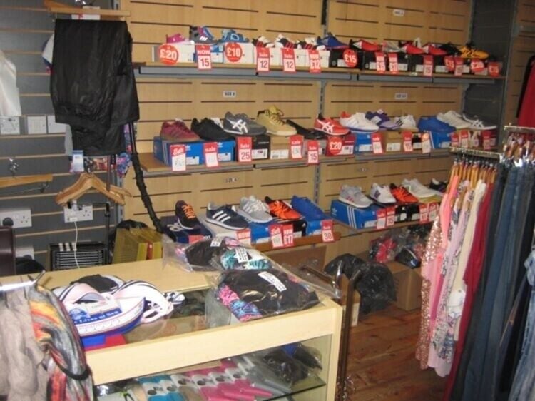 Prime Freehold Investment Property with Retail Showroom in Newquay Town Centre Photo 5
