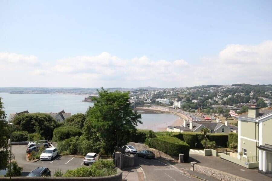 Sea-view Commercial Property with Potential for Residential Development in Torquay Devon Photo 1