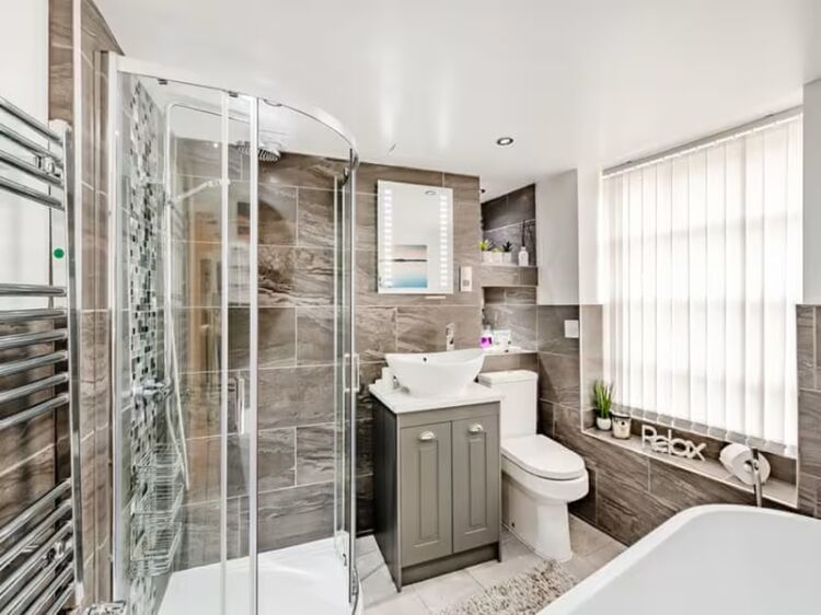 Prestigious Freehold Investment Property in Hexham Northumberland for Sale Photo 5