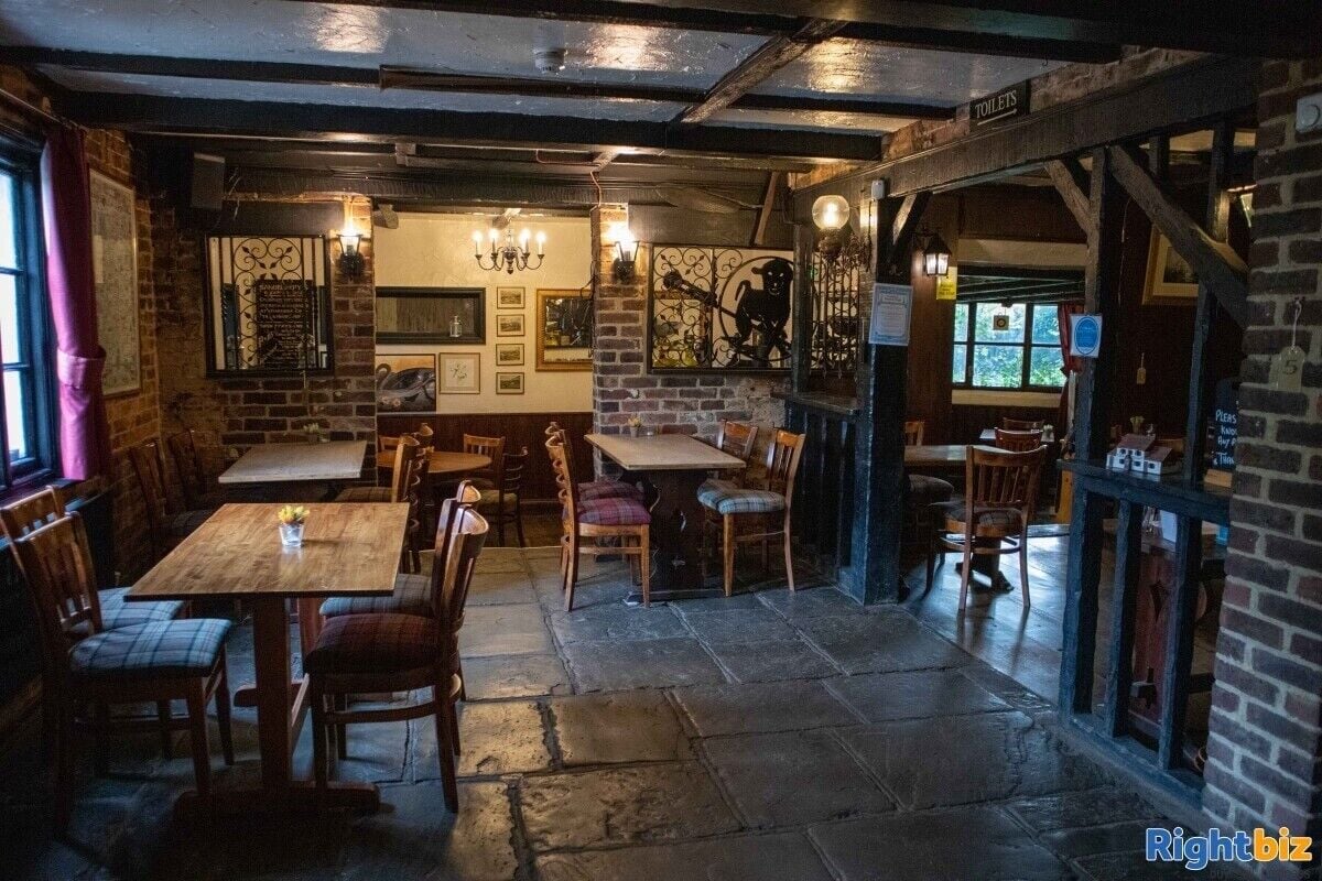 Profitable Pub Near Large Housing Project in West Sussex For Sale Photo 5