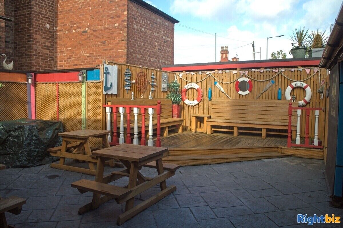 Excellent Town Centre Pub in Rhyl, Denbighshire with Apartments and Trade Gardens Photo 5