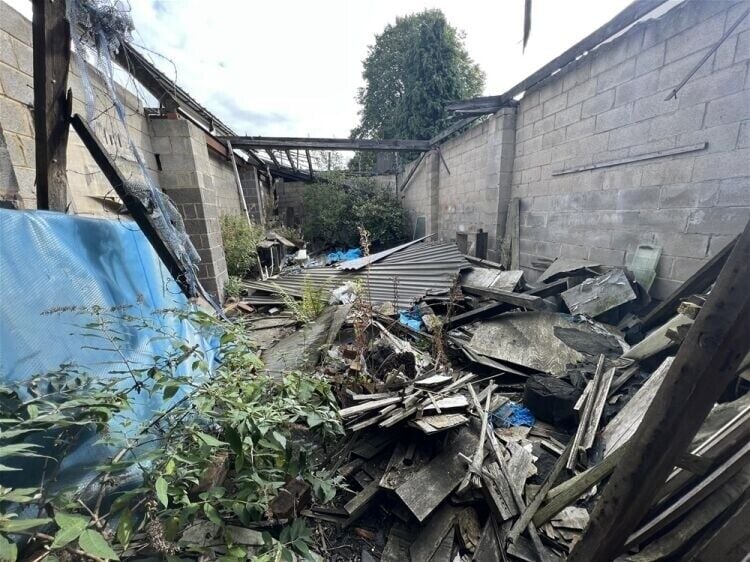 Bradford Vacant Unit Ideal for Storage/Workshop Available for Sale Photo 6