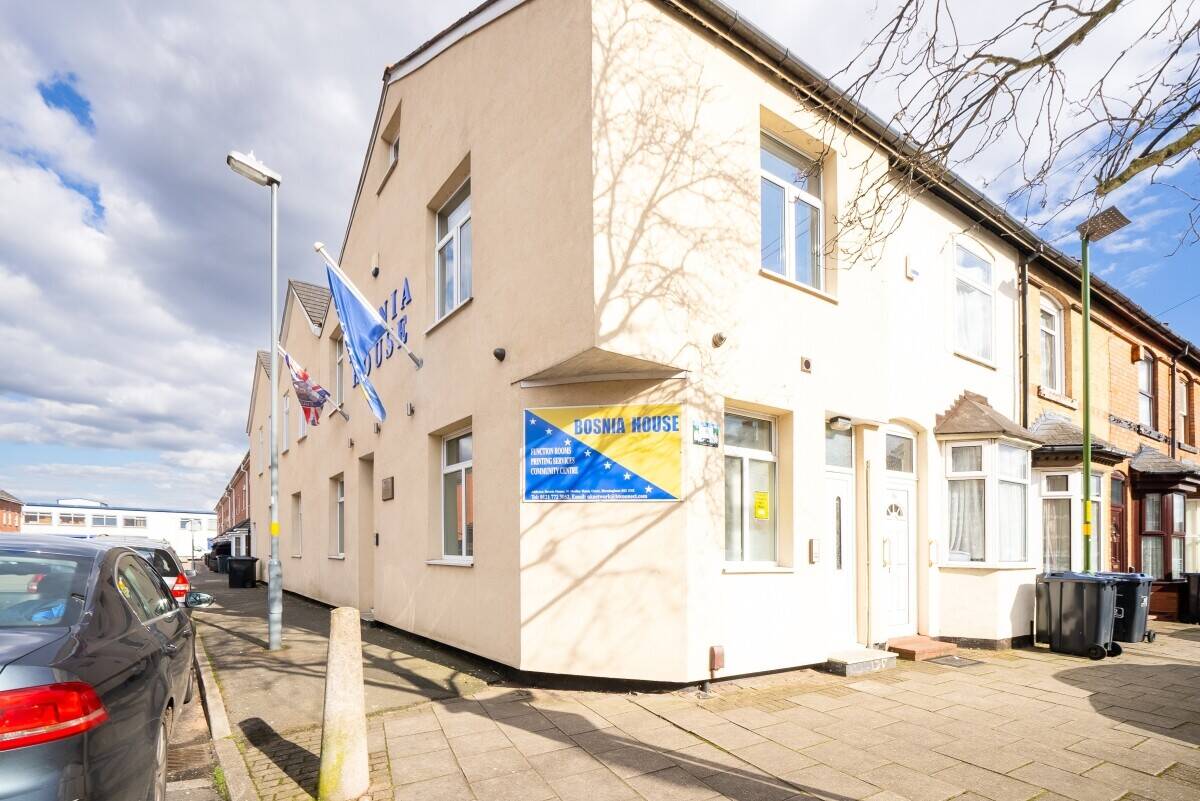 Freehold Community Centre/Offices for Sale in Sparkhill, West Midlands - Fully Refurbished, Vacant  Photo 6