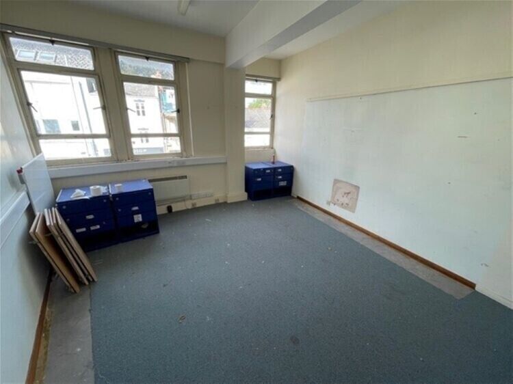 Prime Corner Retail Space with Parking in Barnstaple Available for Lease or Purchase Photo 6
